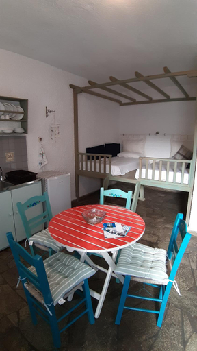 Others 5, Mantos rooms 1, Thessaly