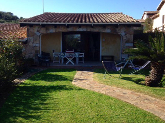 Entrance 4, Casa Magnolia, Olbia-Tempio