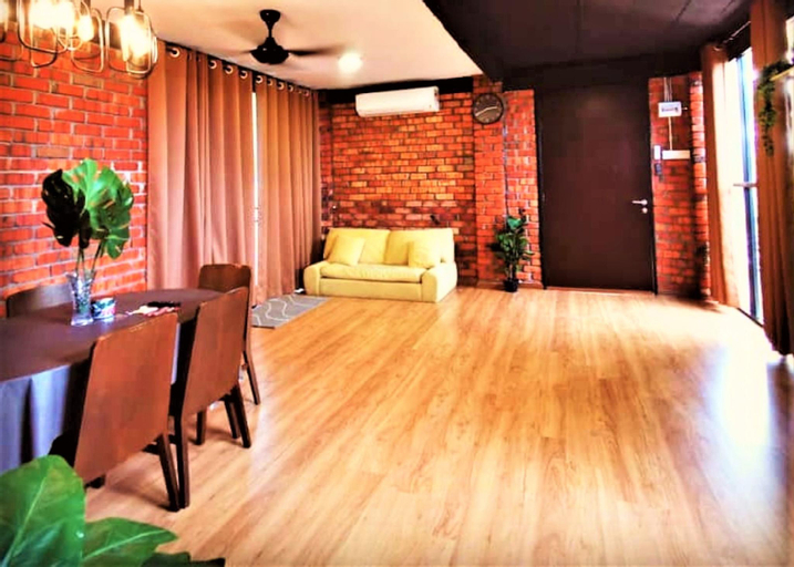 Dining Room 4