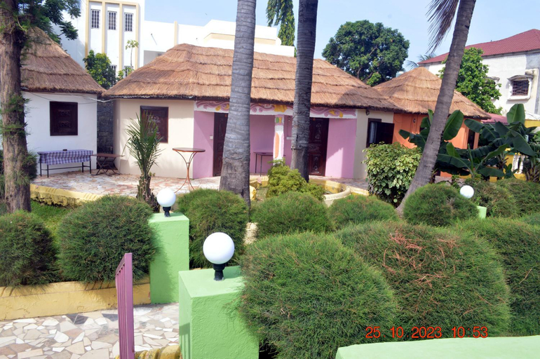 Others 5, Easy Time Lodge, Kombo Saint Mary