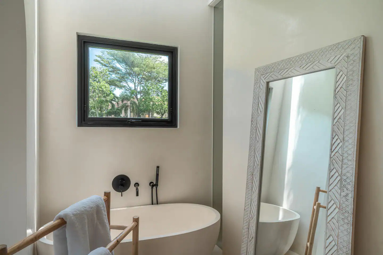 Bathroom 5, Villa Dusa - Stunning 2-Bedroom Mediterranean Villa in Canggu, Badung