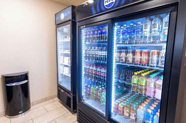 Food & Drinks 4, Cobblestone Inn & Suites - Winters, Runnels