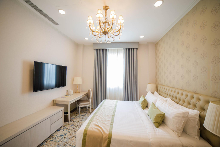 Bedroom 13