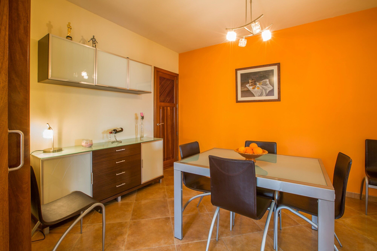 Room 5, Carles in Vilafranca de Bonany, Baleares