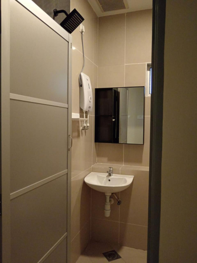 Bathroom 5, GRAND SRI MUADZAM HOTEL, Pekan