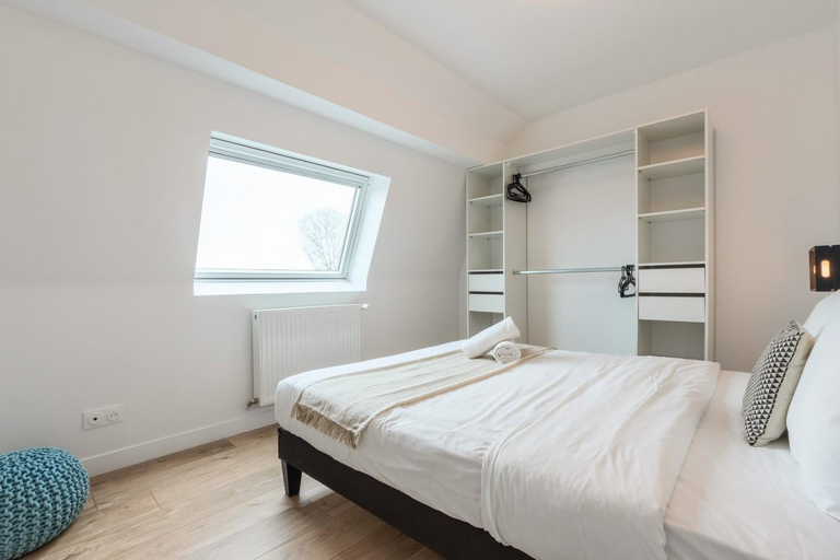 Others 5, Renovated house with terrace 3 bedrooms, Nord
