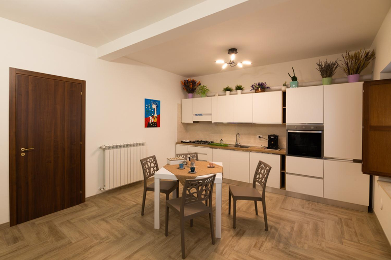 Others 2, Coppito Apartment, L'Aquila