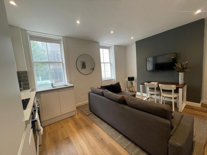 Others 4, New Cavendish Street Residences, London
