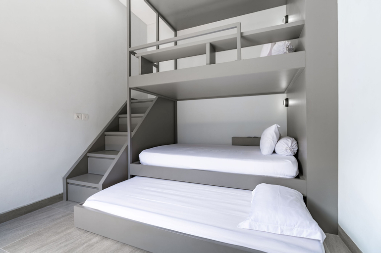 Bedroom 13
