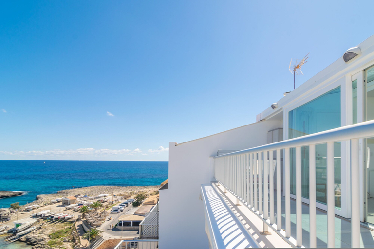 Room 4, Marinamar Sea View in S Illot-cala Morlanda, Baleares