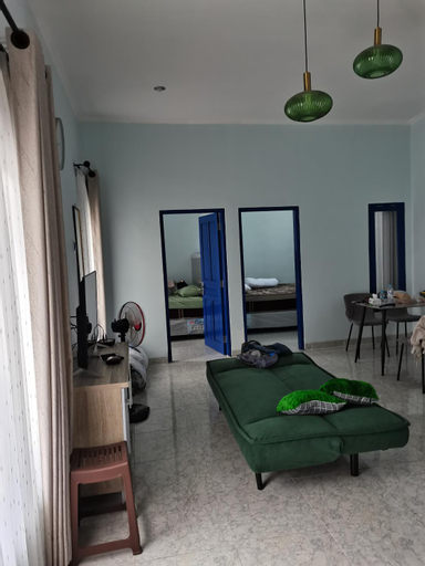 ZG Villa Batu, Batu