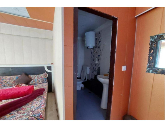 Bedroom 4, Jai Shri Badri Tourist Guest House, Badrinath, Chamoli