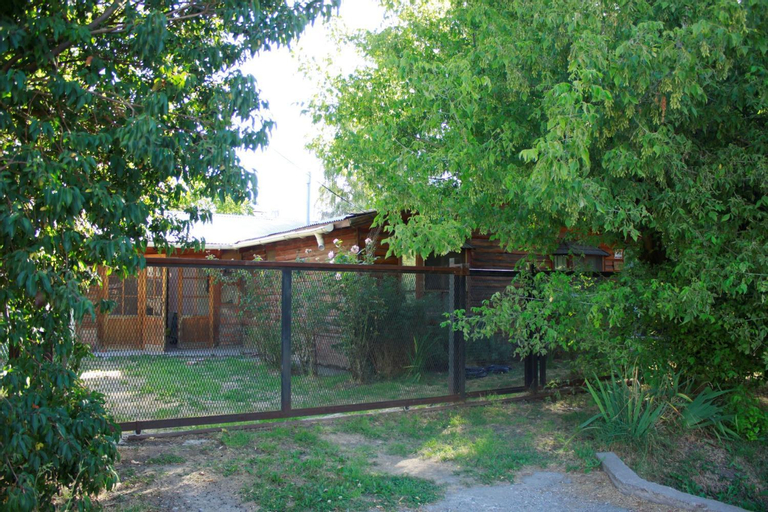 Exterior 1