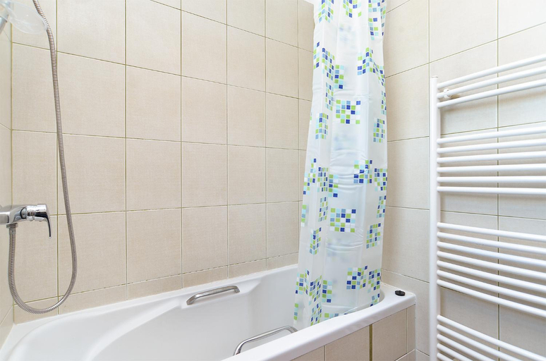 Bathroom, Apartment 295, Pula