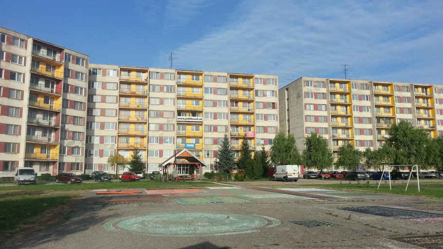 Others 5, SD Jedlikova 5, Košice II