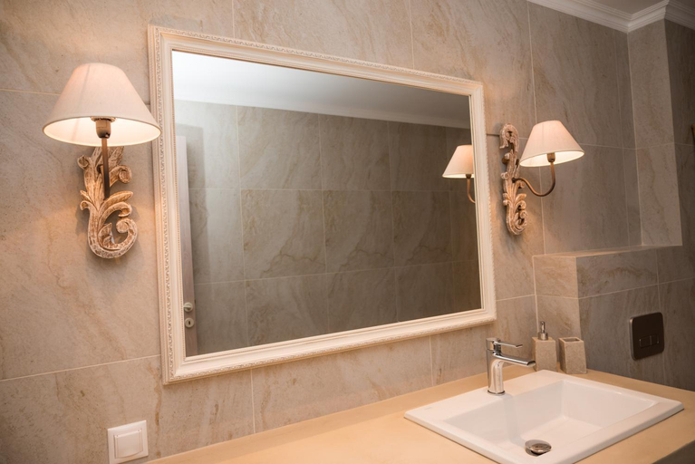 Bathroom 2, EFMAR EXCLUSIVE RESIDENCES, Peloponnese