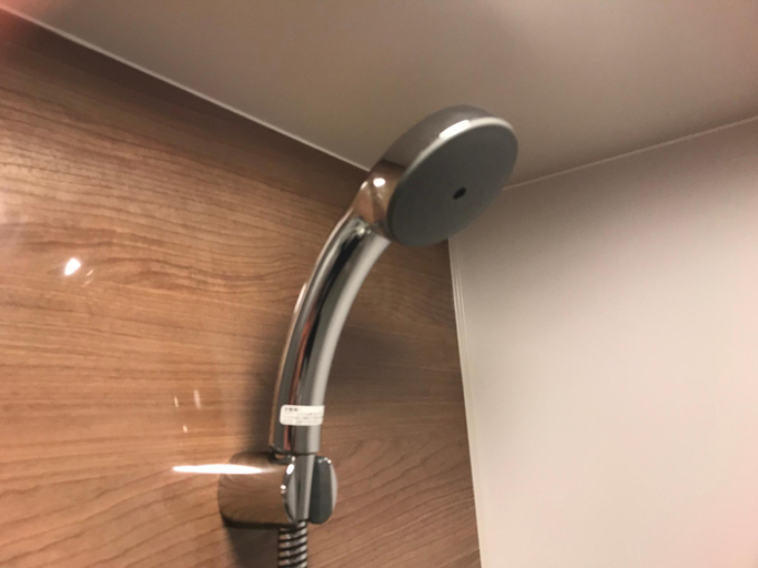 Bathroom 10