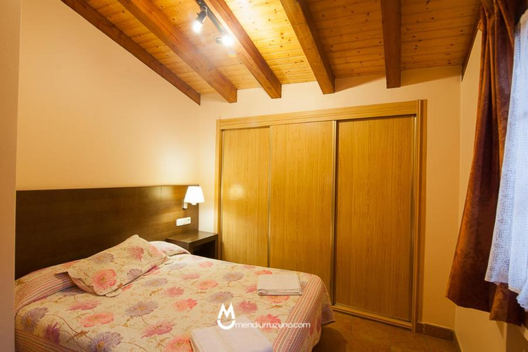 Bedroom, Casa Rural Eleizondo Haundia, Guipúzcoa