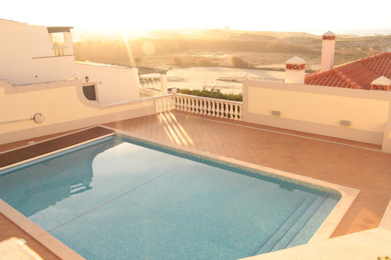 Maravilhoso T2 Vila da Praia, Óbidos
