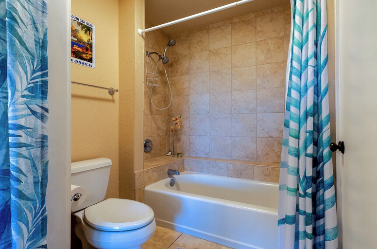 Bathroom 4, Kamahana 23, Kauai