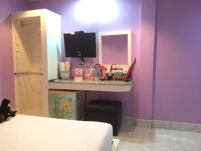 Bedroom 6