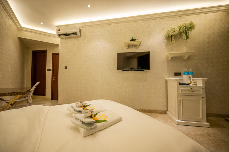 Bedroom 18