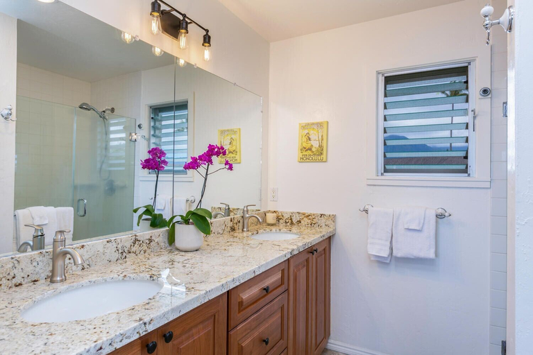 Bathroom 4, Alii Kai 4303, Kauai