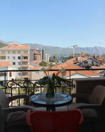 Others 2, Diva Petra Apartments