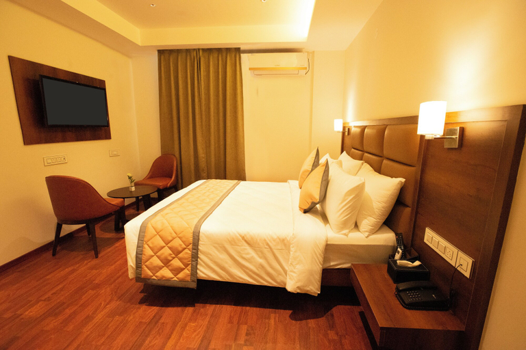 Bedroom 3, Golden Fortune Inn Hotel, Bangalore