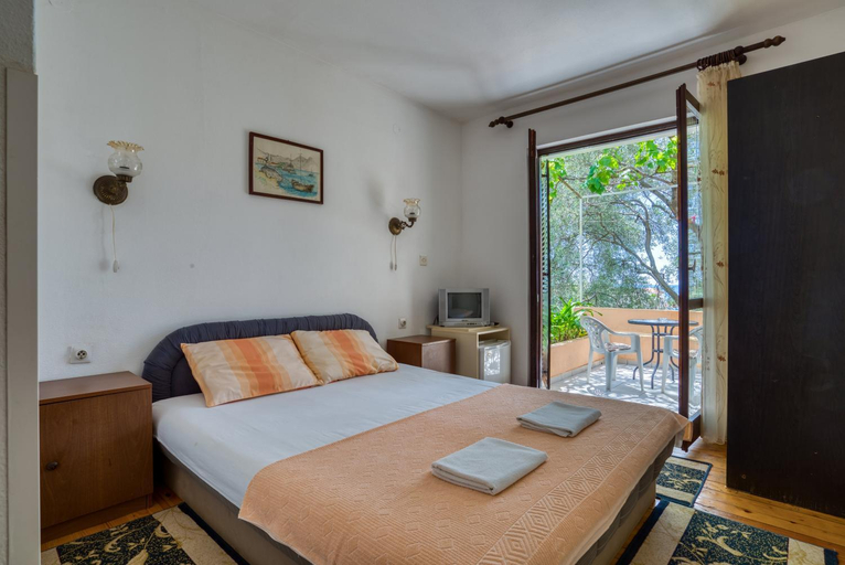 Others 2, Guest House Vukovic