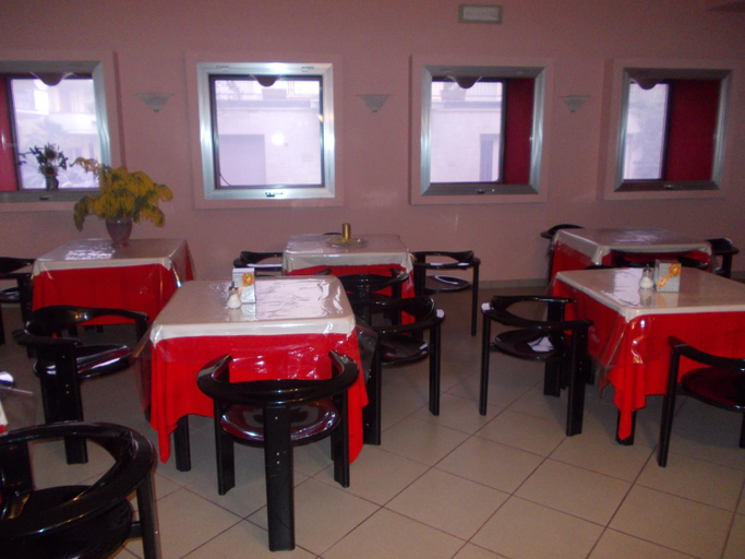 Food & Drinks 5, Scacco Rosso via Piave 23, Teramo