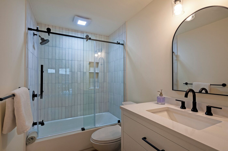 Bathroom 4, Mauna Kai 5B, Kauai