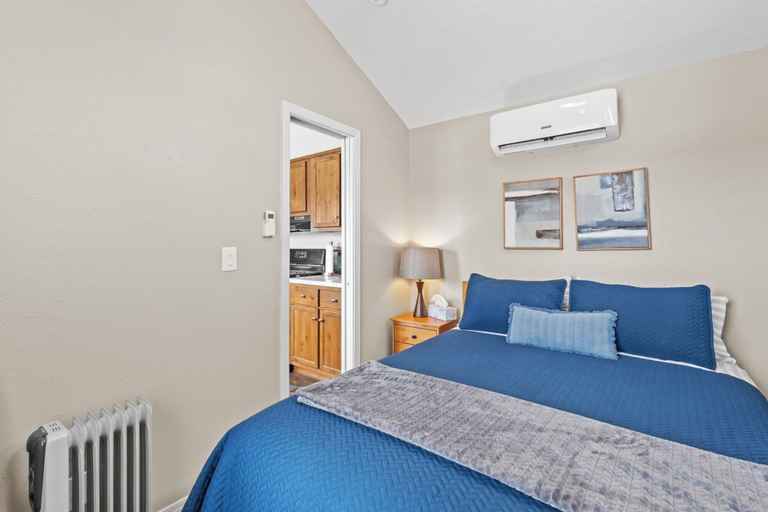 Bedroom 2, Lost Trail Resort, Bannock