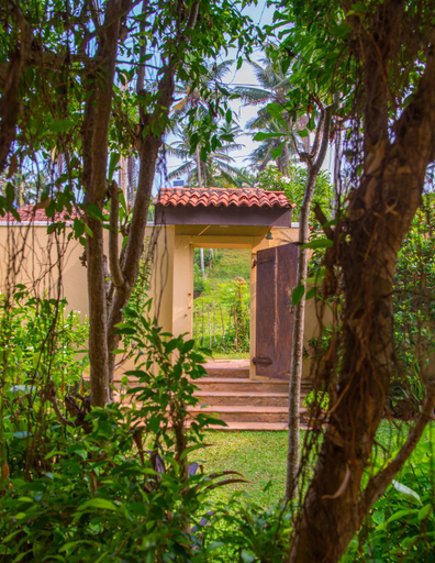 Others 3, 3 Sisters Beach House, Matara Four Gravets
