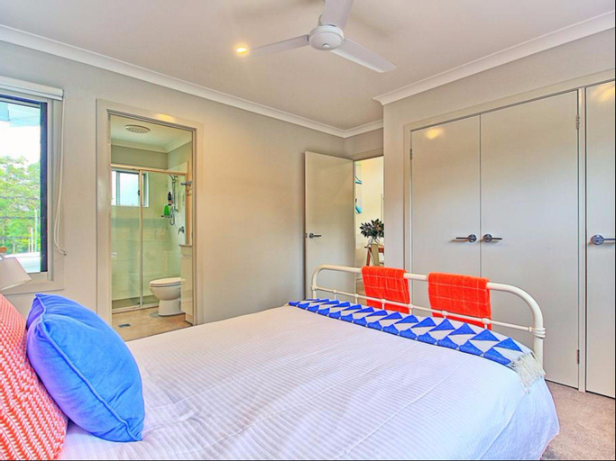 Bedroom 18