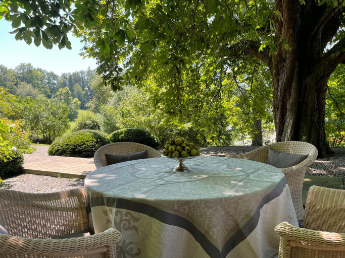 Others 4, bed,Beet&breakfast „ds aute Pfarrhuus“, Aarberg