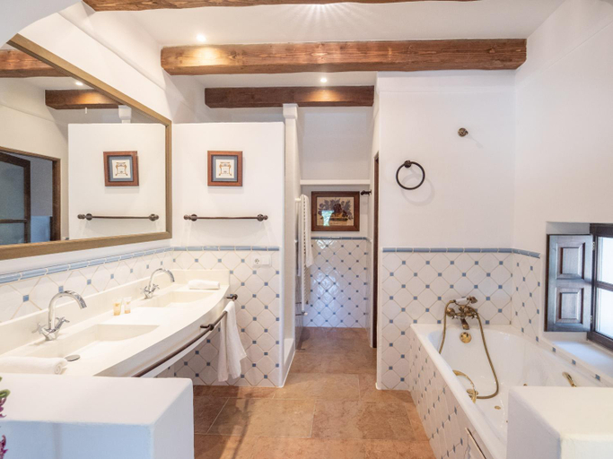 Bathroom 4, Can Vicent Rafal, Baleares