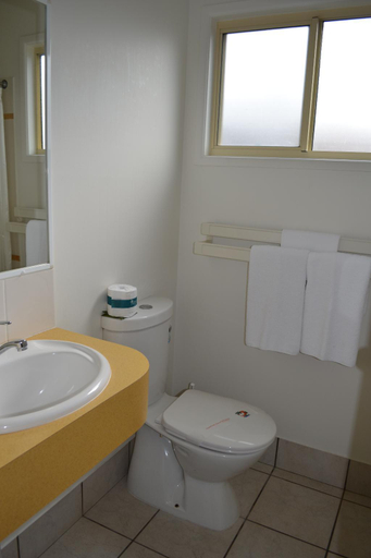 Bathroom 6