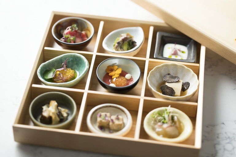 Food & Drinks 25