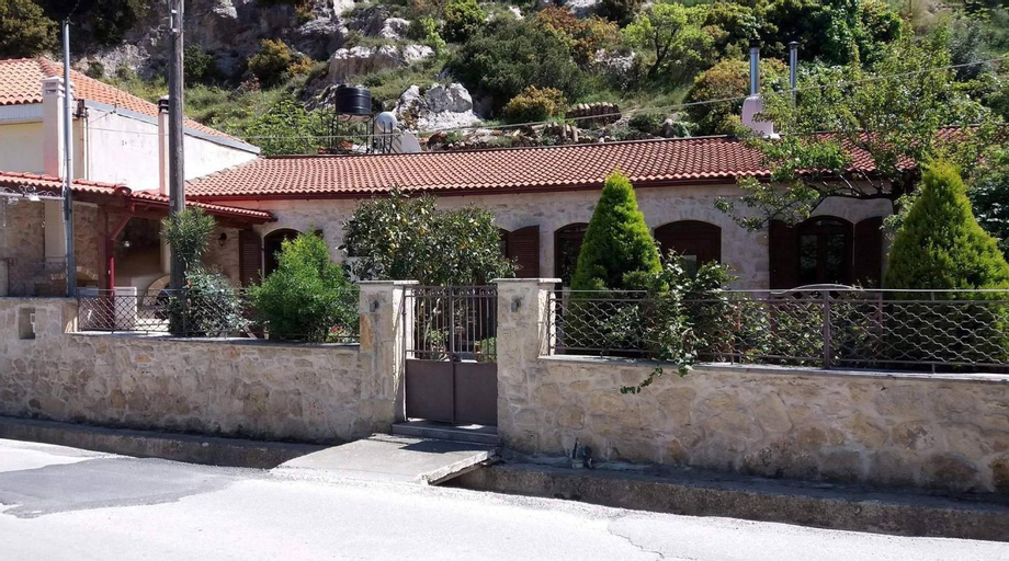 Artemisia Traditional Home, Crete