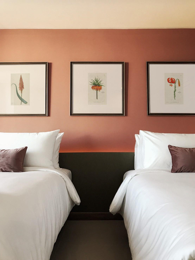 Bedroom 12