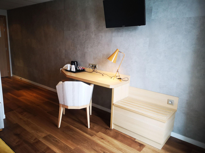Bedroom 2, Le Konine Suites, Saône-et-Loire