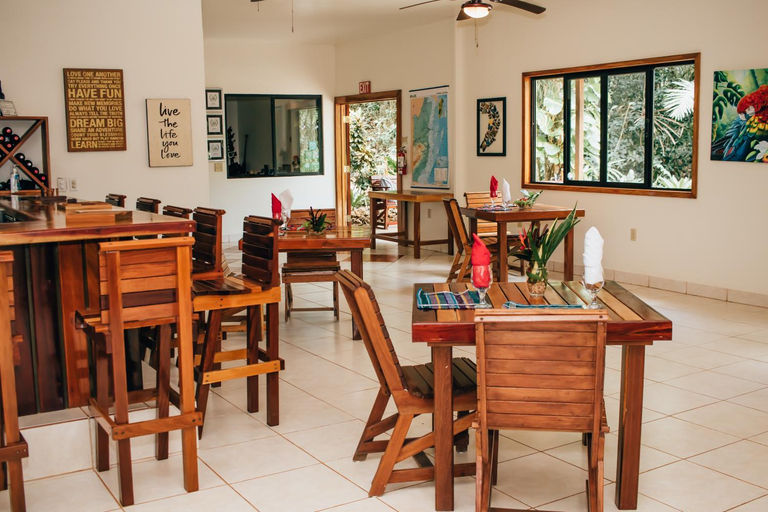 Food & Drinks 3, Mariposa Jungle Lodge