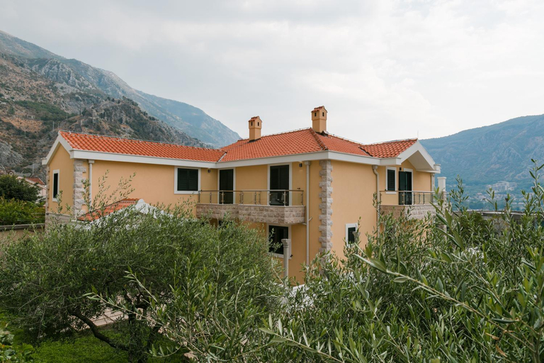 Others 4, Apartments Los Olivos