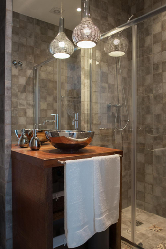 Bathroom 3, Ocean Center Apartments, Cascais