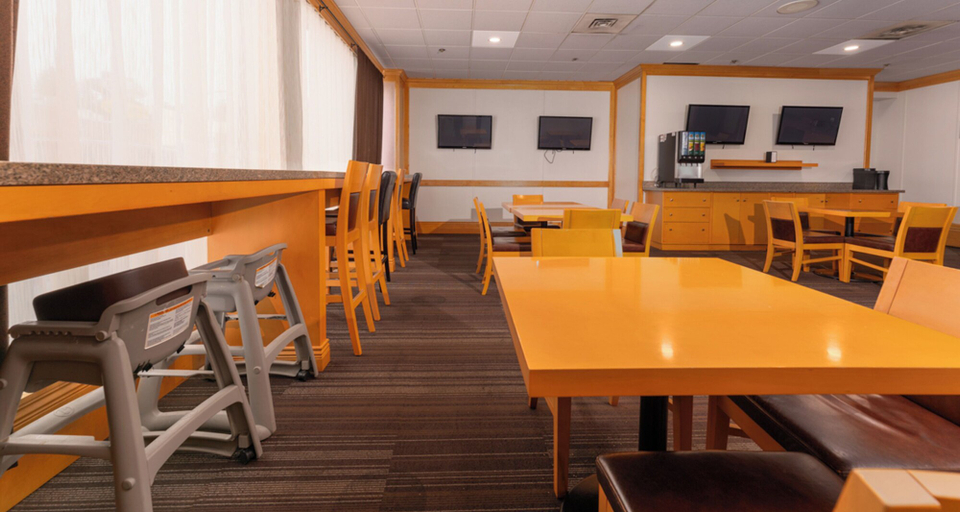 Food & Drinks 5, Prestige Oceanview Hotel Prince Rupert, Skeena-Queen Charlotte