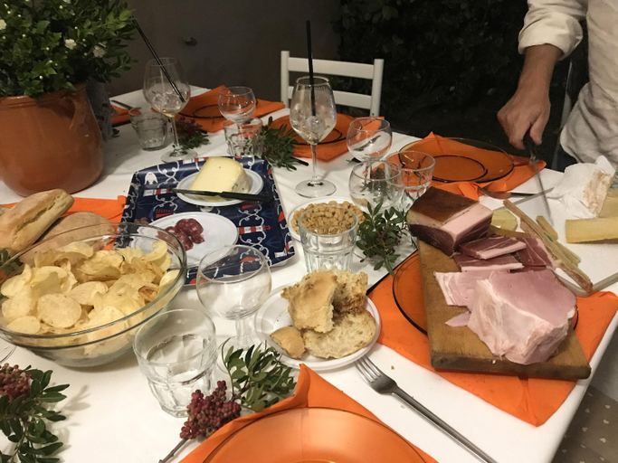 Food & Drinks 5, Best, Cagliari