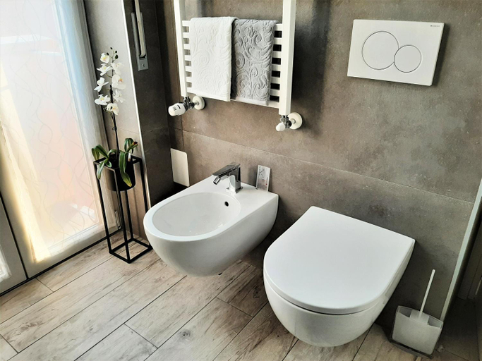Bathroom 2, Welcome Verona Rooms, Verona