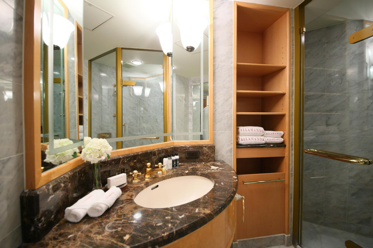 Bathroom 3