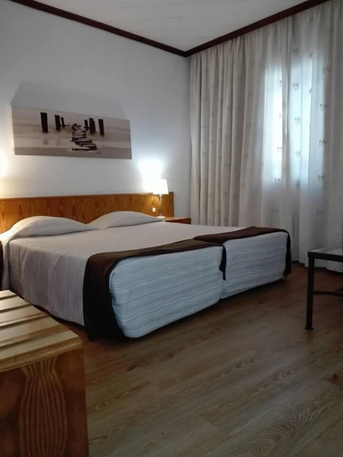 Bedroom 4, Hotel Windsor, Funchal
